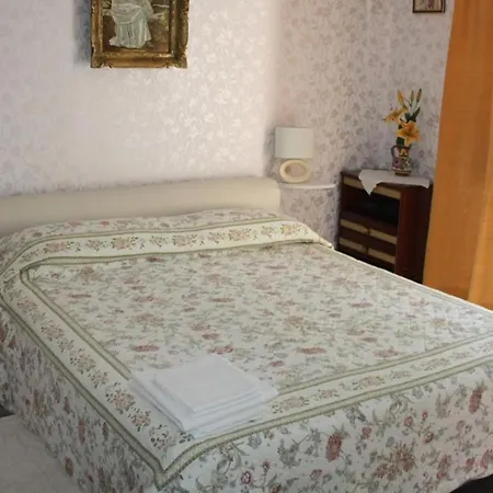 Appartement Studio In Duba With Terrace, Air Conditioning, Wi-fi, Washing Machine *